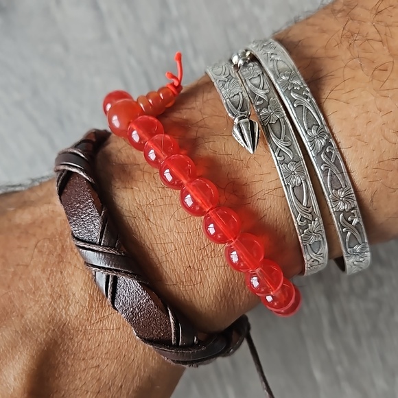 NEW! RED SPIRITUAL CHAKRA BEAD BRACELET - Picture 3 of 3